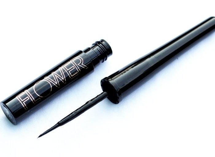 Review of Flower Beauty Style Eyes Liquid Eyeliner Onyx Ink